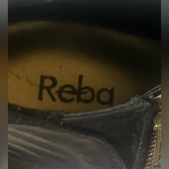 Reba size 9 black booties with open toe, Preowned - Picture 3 of 6